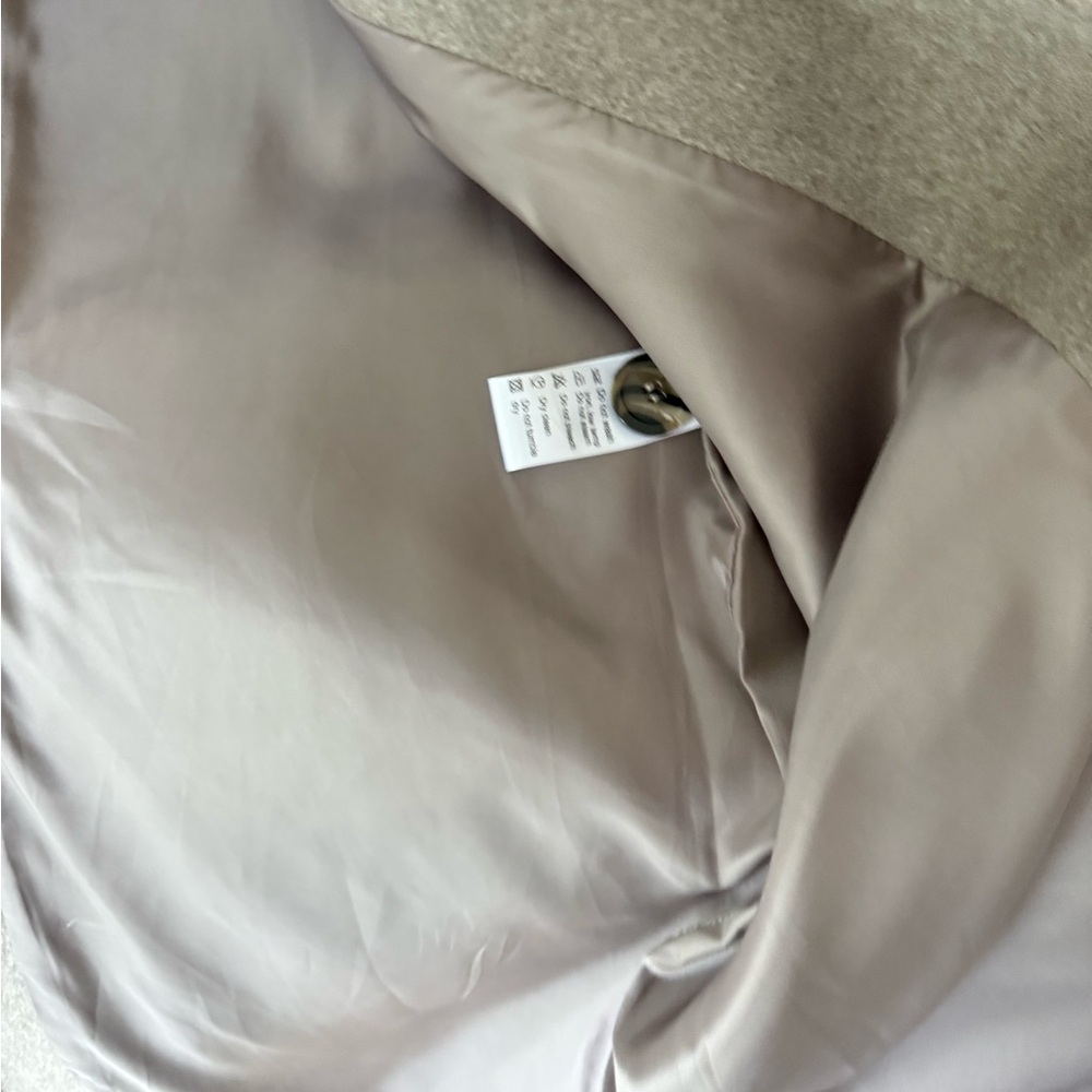 CHOUX Classy oversized coat, Size Medium, Griege. All Wool Coat. - Picture 4 of 10